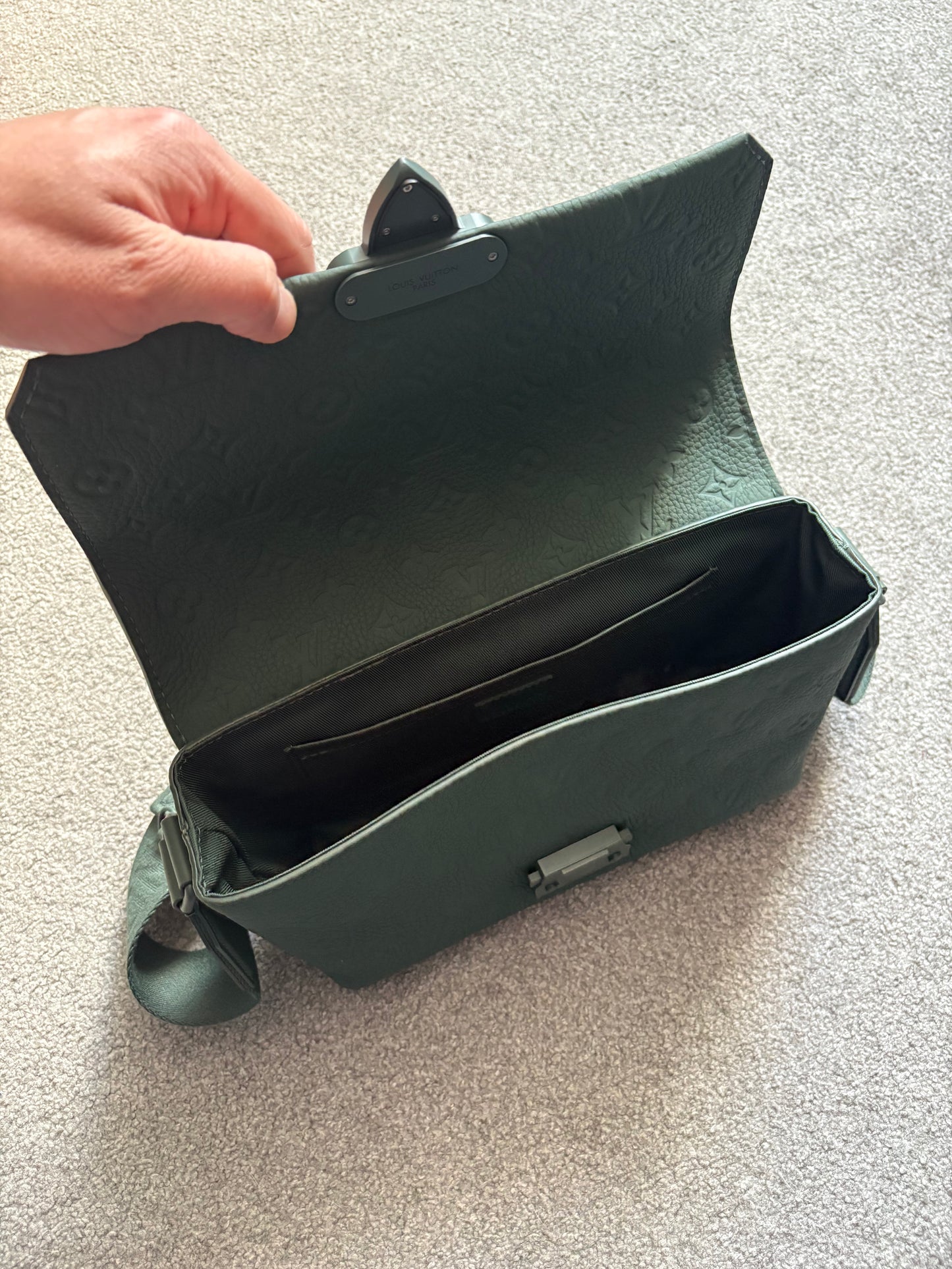 Louis Vuitton S-Cape Monogram Taurillon Messenger Bag