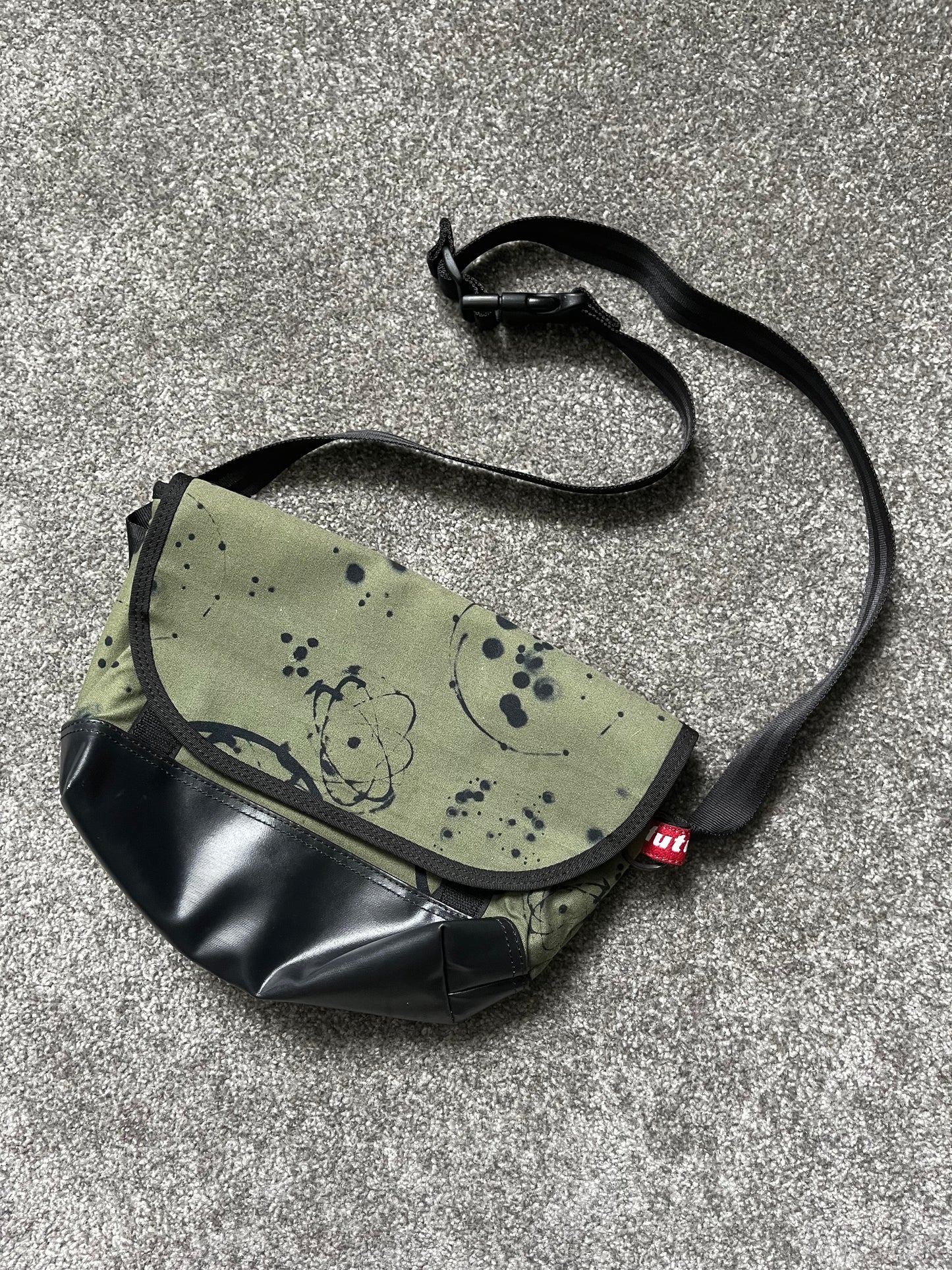 Futura Side Bag