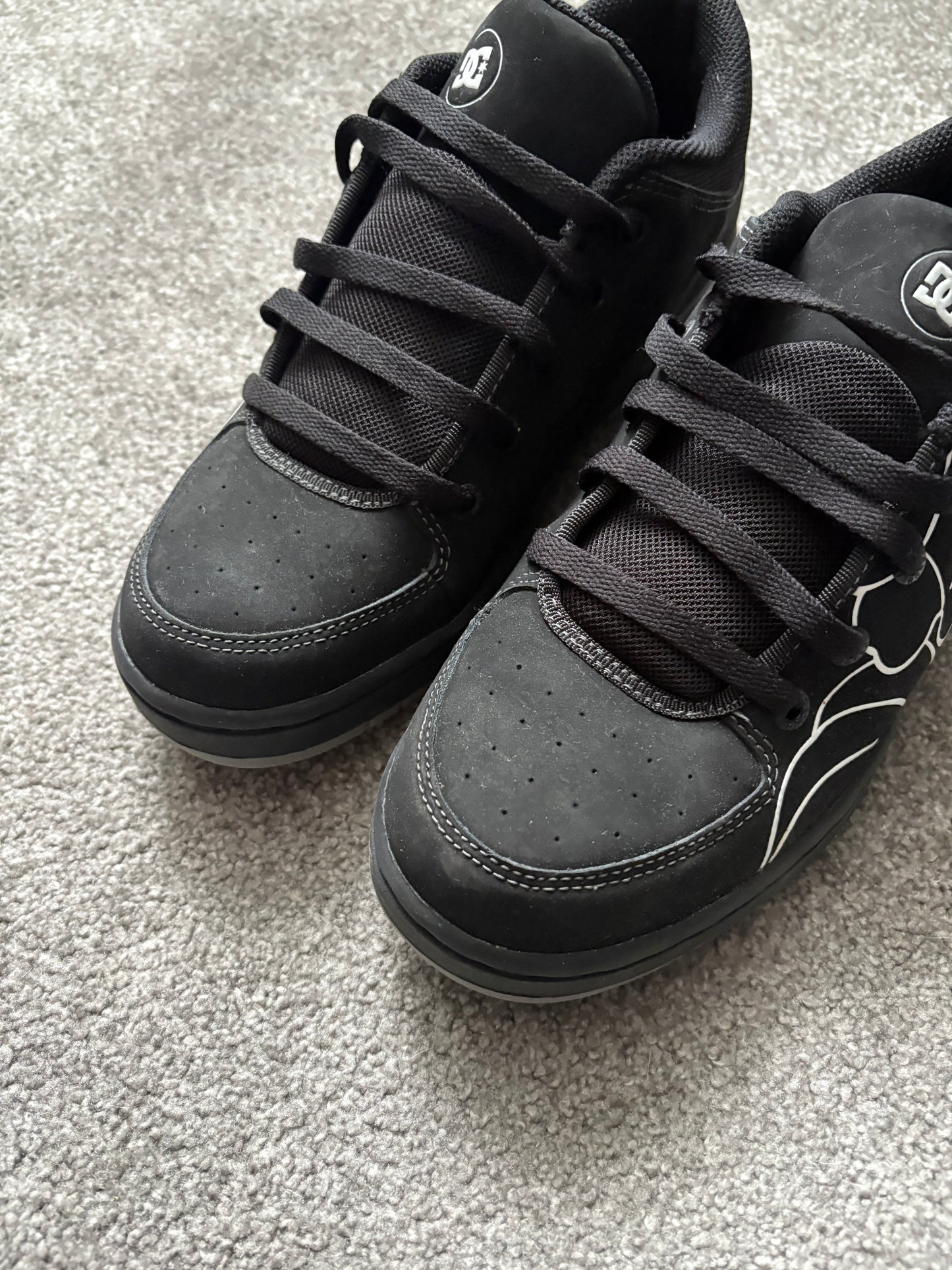 Kaws DC Chum 2002 Trainers