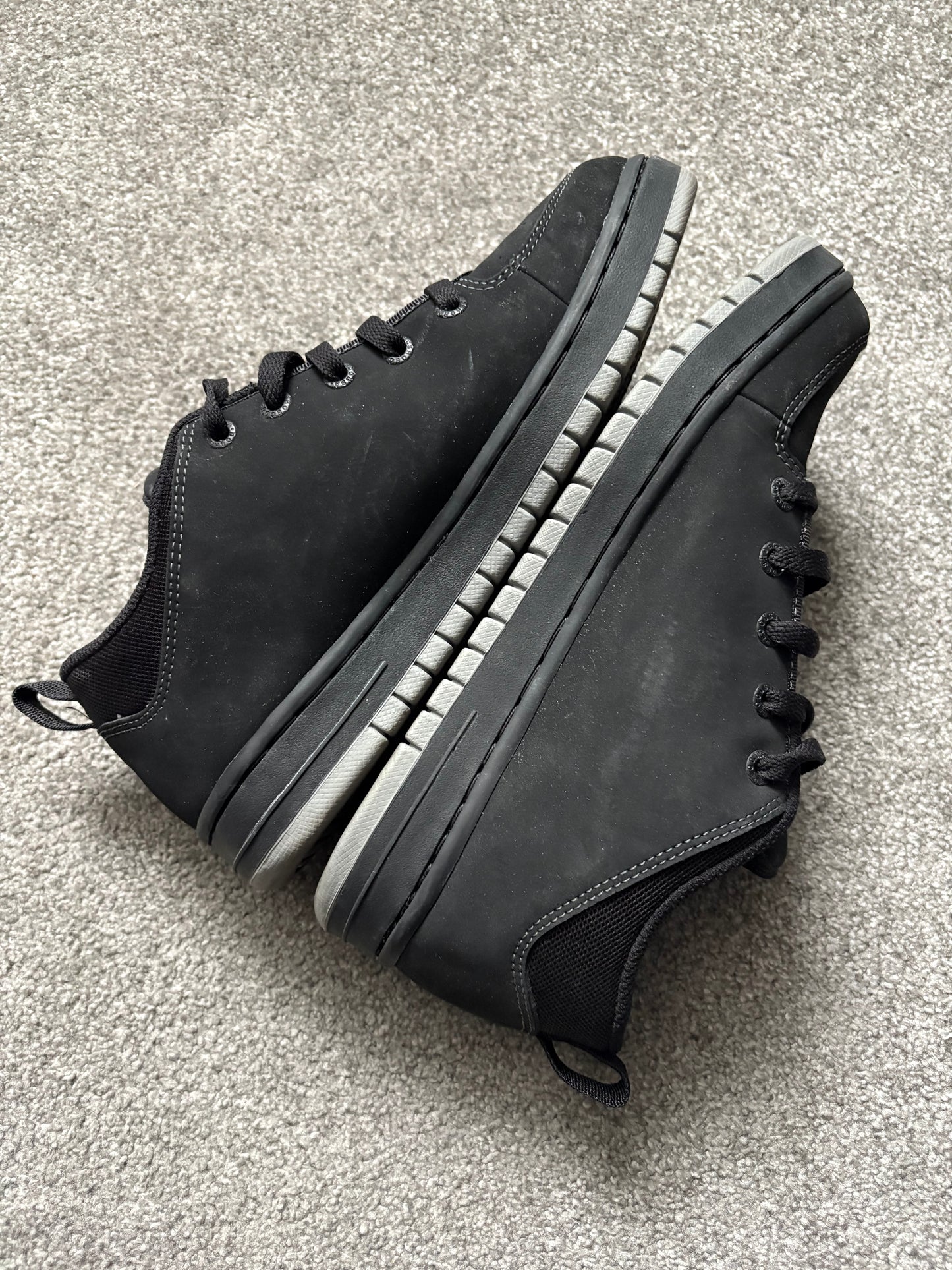 Kaws DC Chum 2002 Trainers