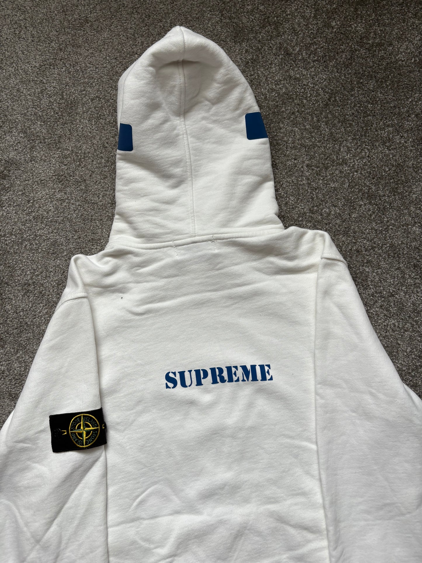 Stone Island x Supreme 2017 White Reflective Hoodie