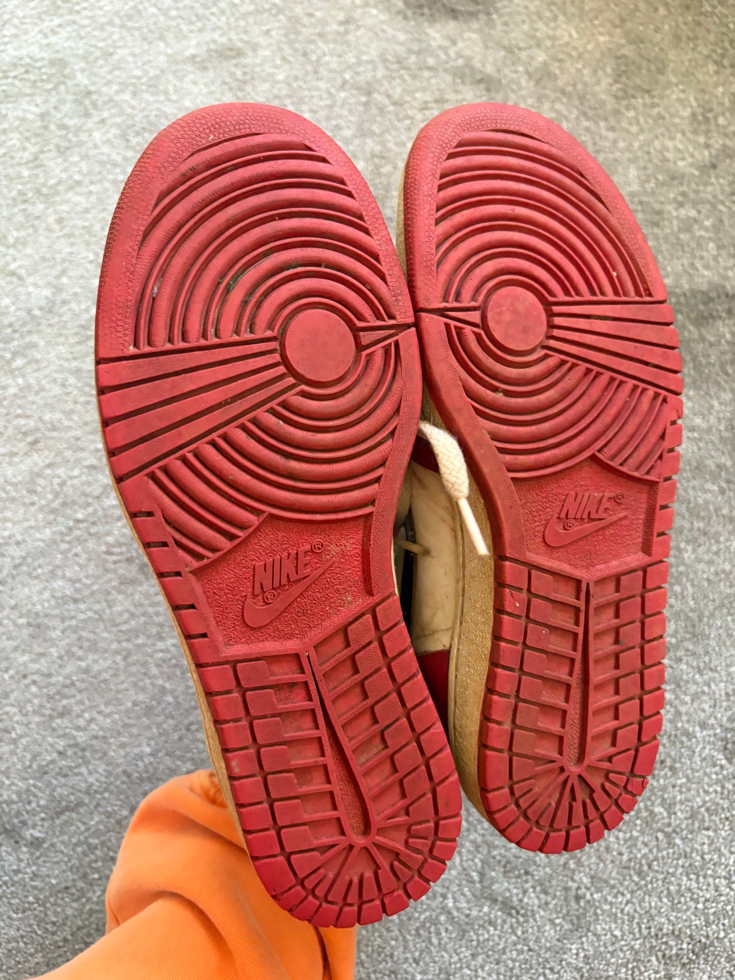 Nike 1985 Jordan 1 Chicago OG Trainers