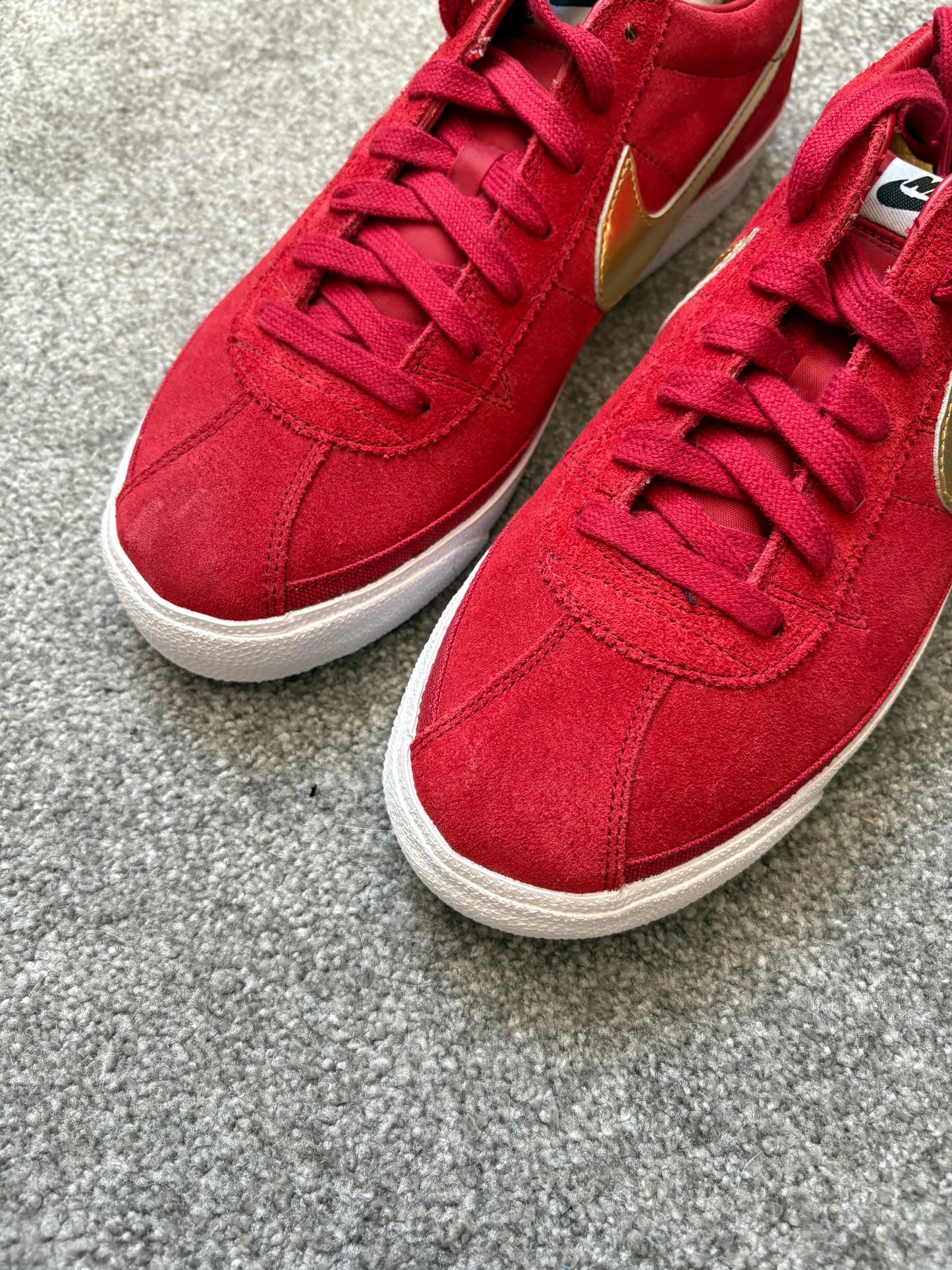 Nike SB x Supreme 2009 Zoom Bruin Trainers