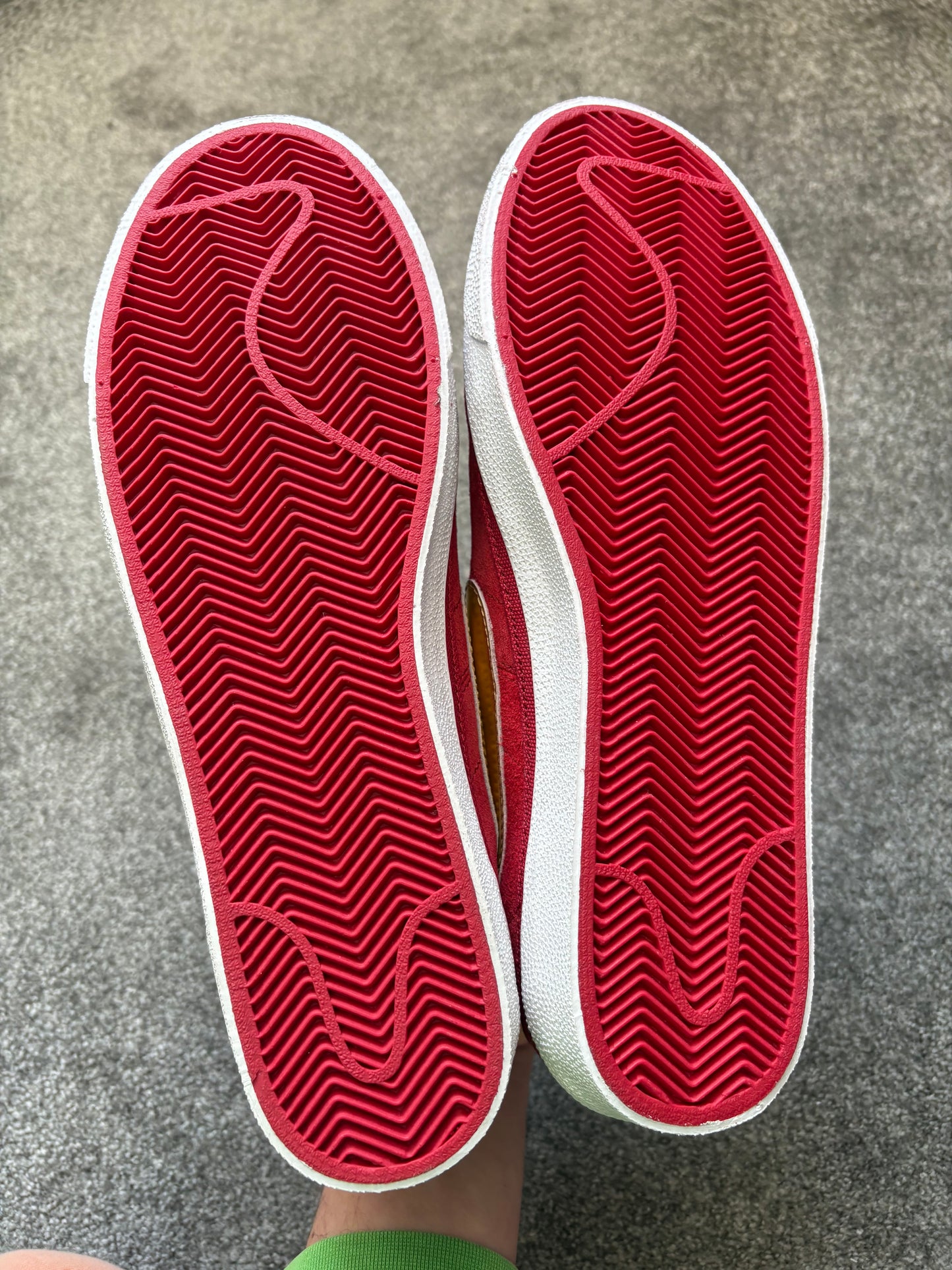 Nike SB x Supreme 2009 Zoom Bruin Trainers