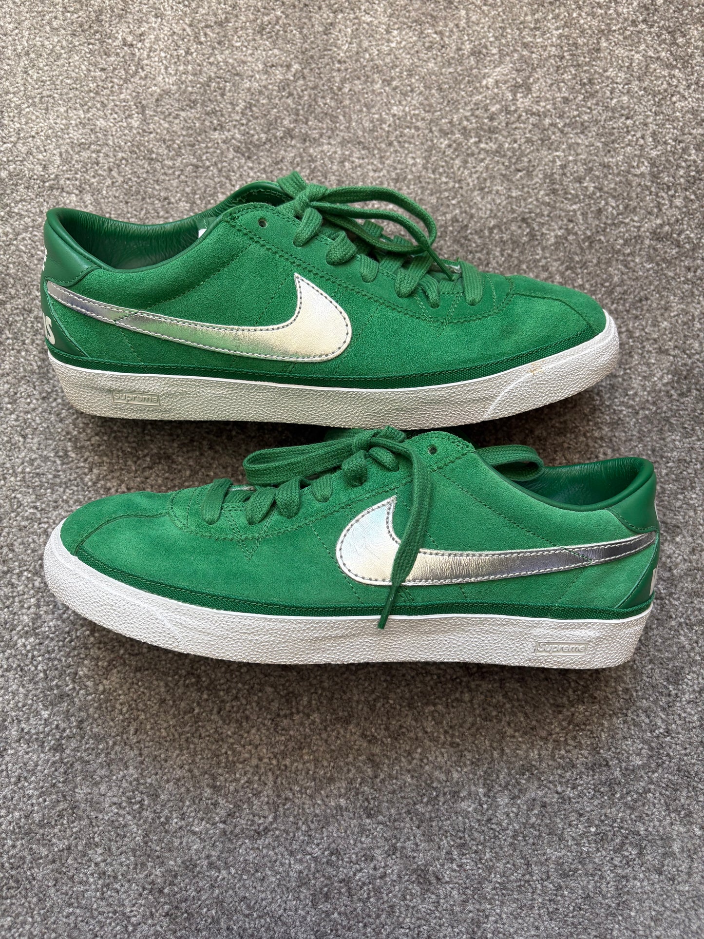 Nike SB x Supreme 2009 Zoom Bruin Trainers
