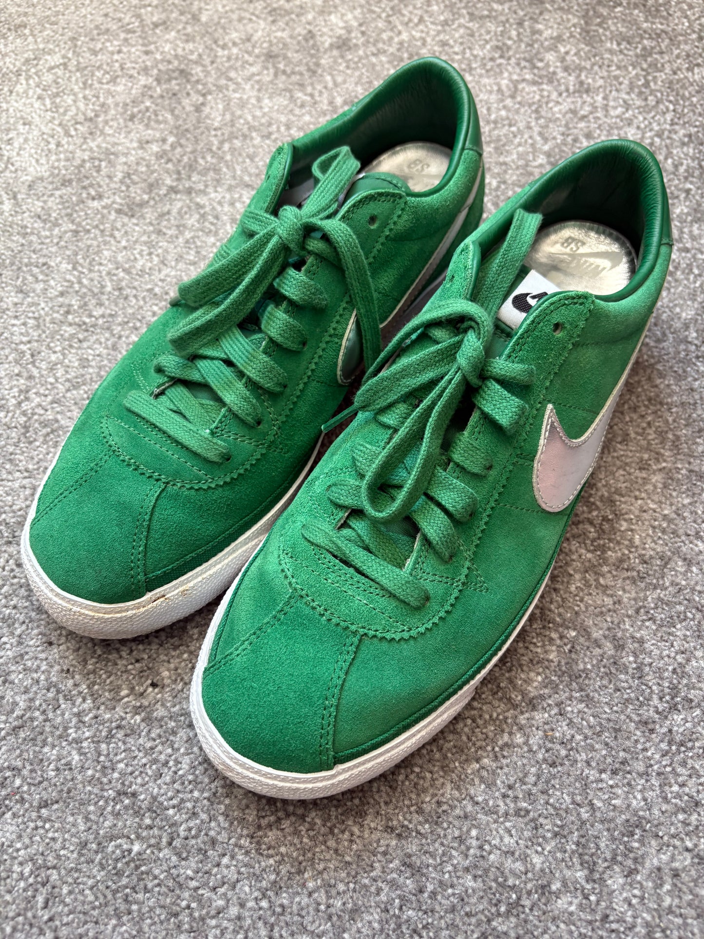 Nike SB x Supreme 2009 Zoom Bruin Trainers