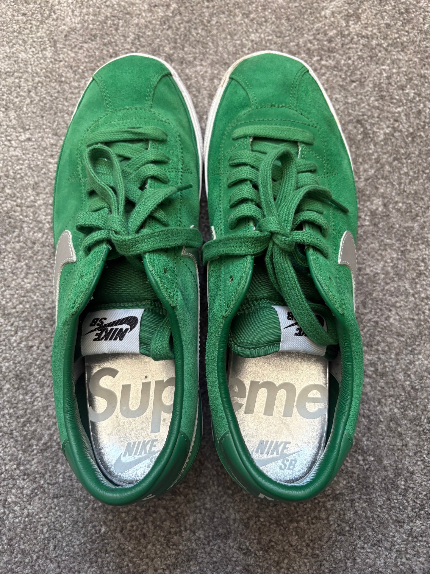Nike SB x Supreme 2009 Zoom Bruin Trainers