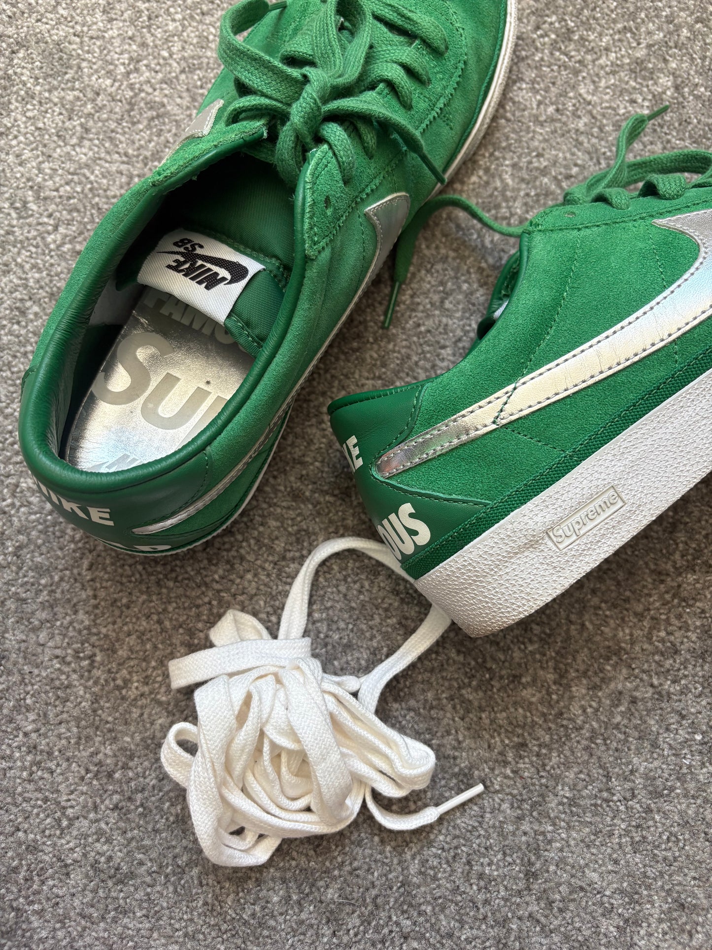 Nike SB x Supreme 2009 Zoom Bruin Trainers