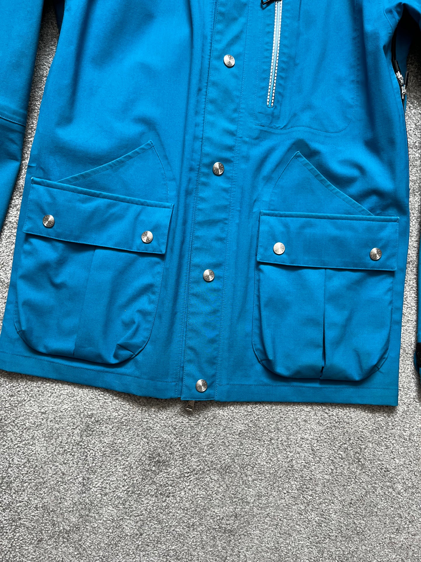 Original Fake Kaws 2009 Blue Goretex Jacket