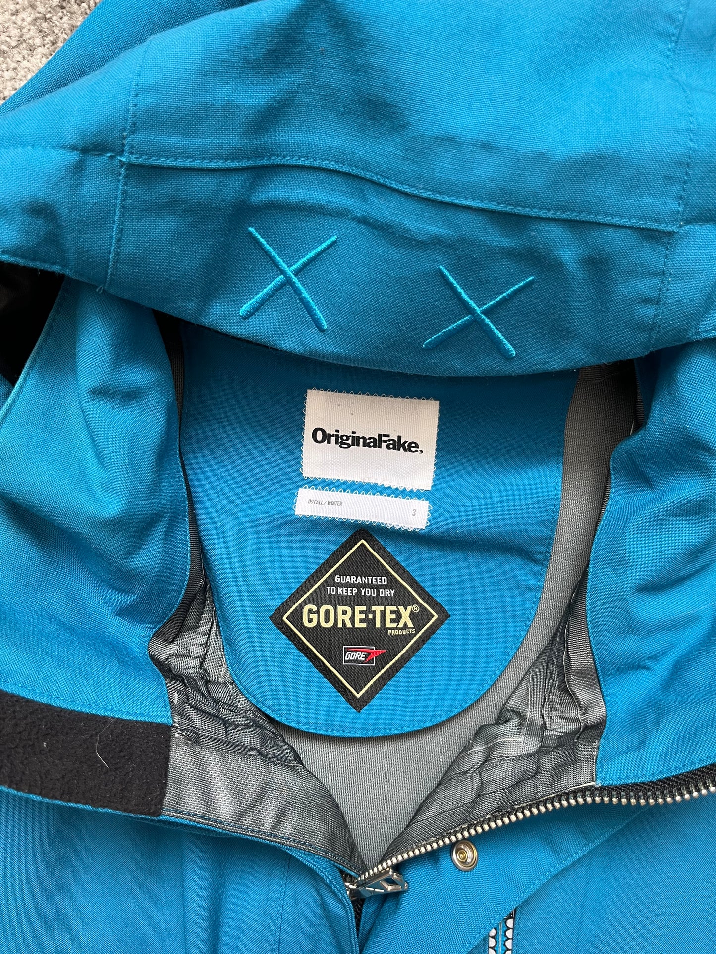 Original Fake Kaws 2009 Blue Goretex Jacket