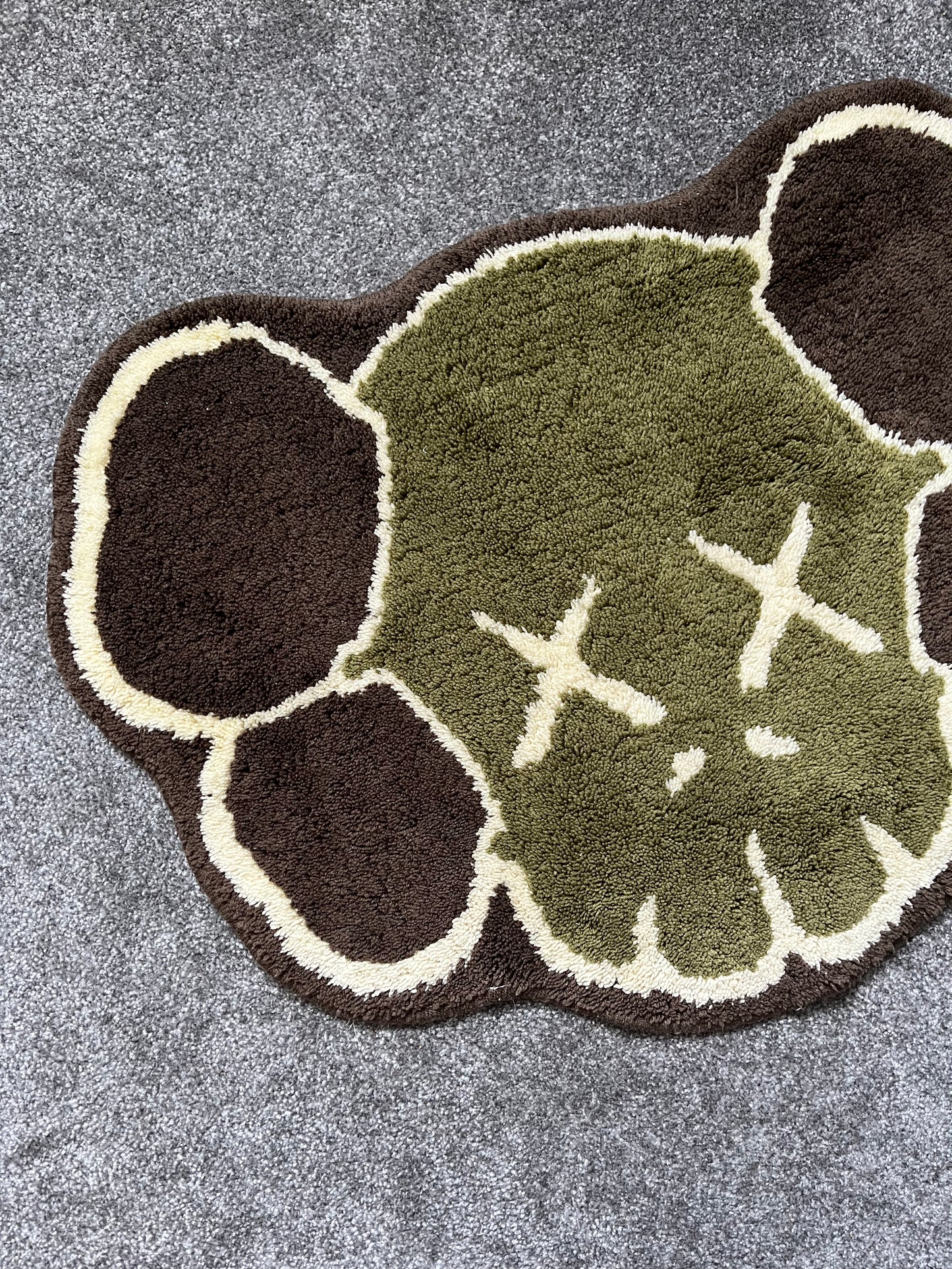 Kaws Original Fake x G1950 Skull Rug