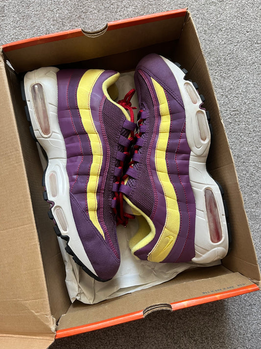 Nike Powerwall BRS 2006 Air Max 95s