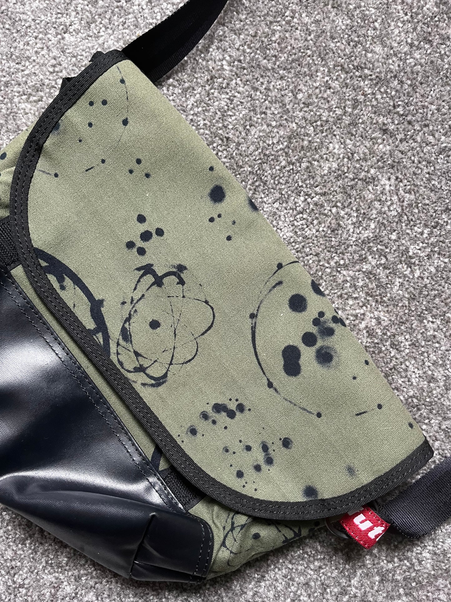 Futura Side Bag
