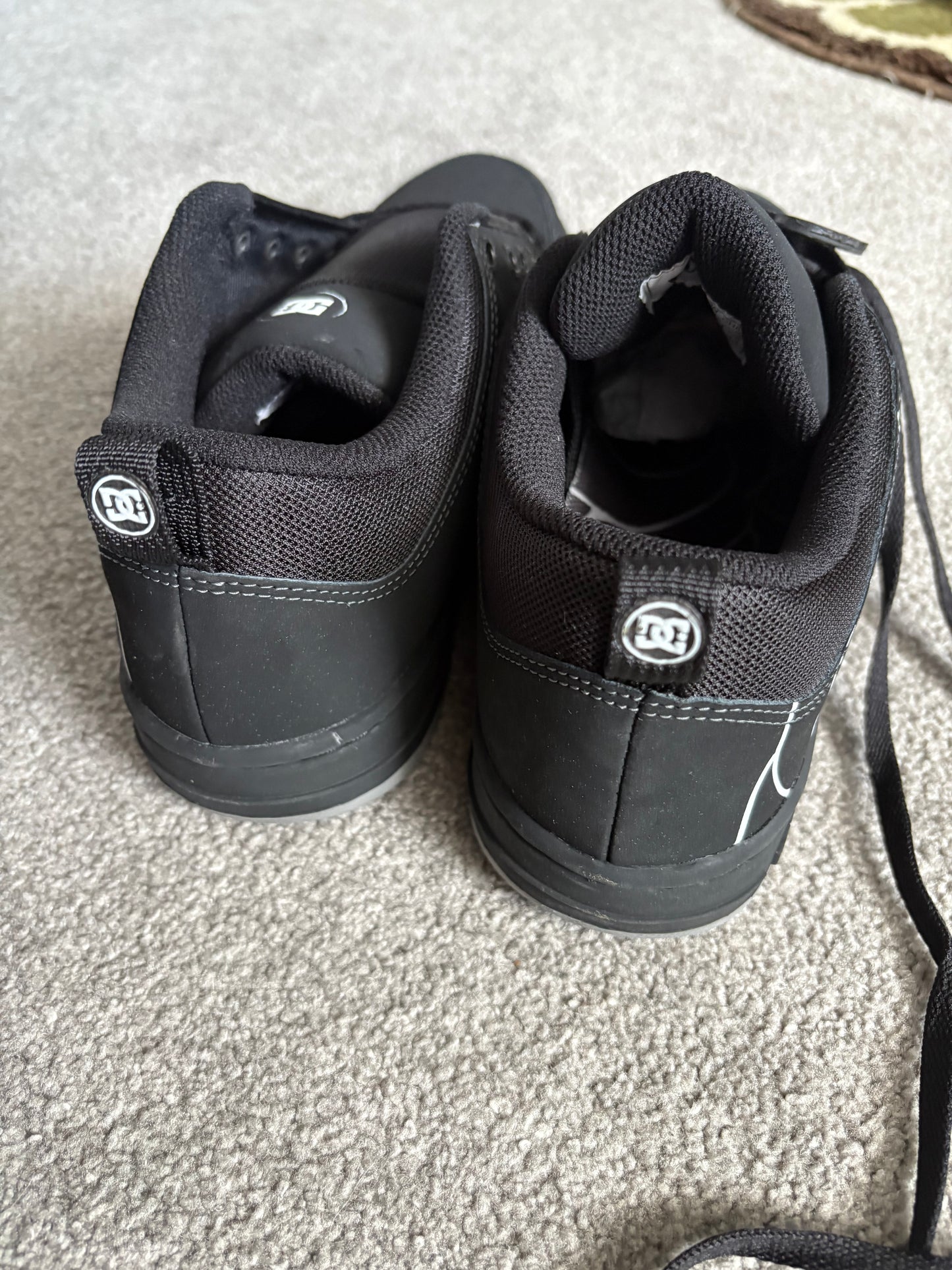 Kaws DC Chum 2002 Trainers