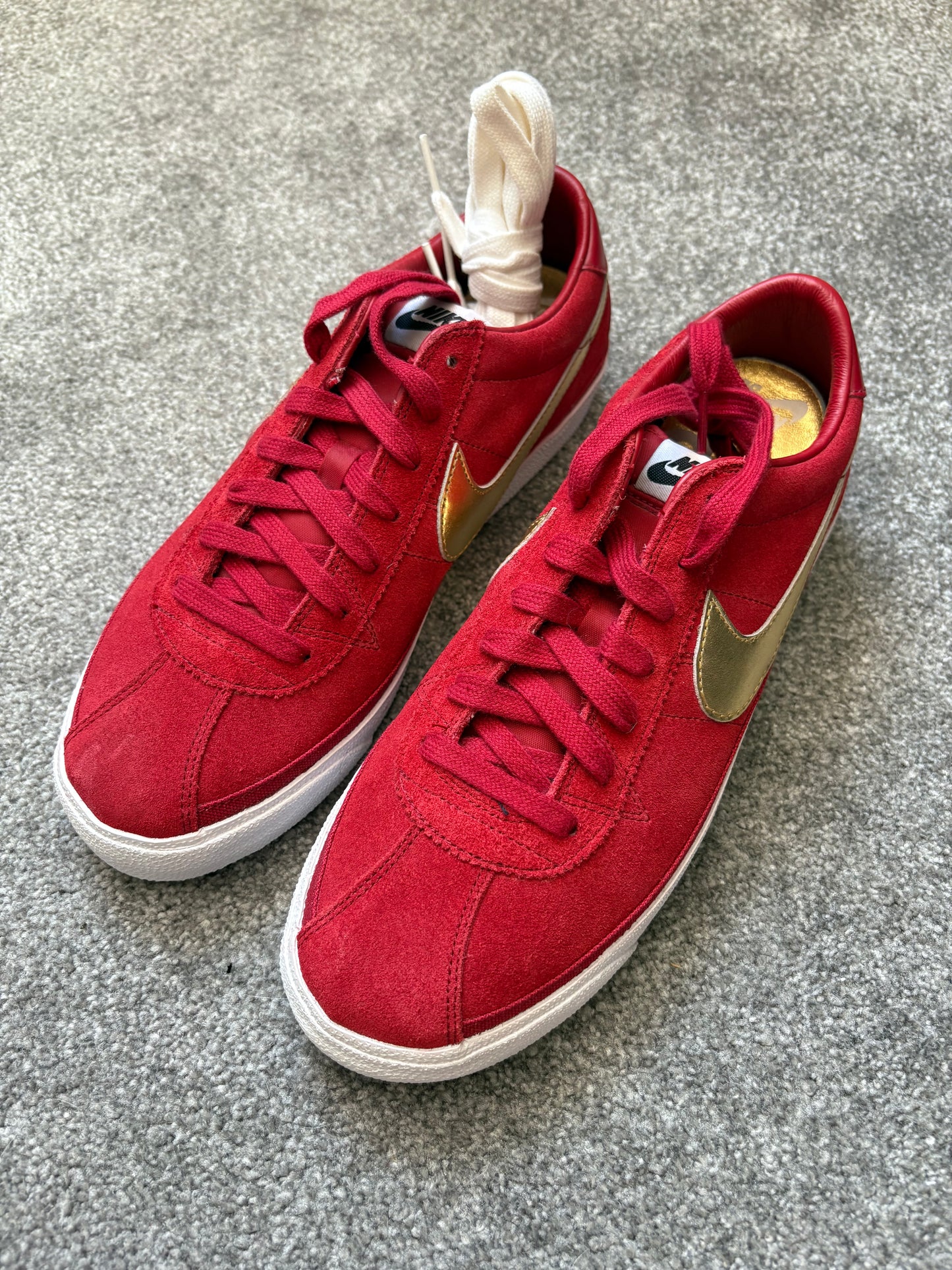 Nike SB x Supreme 2009 Zoom Bruin Trainers