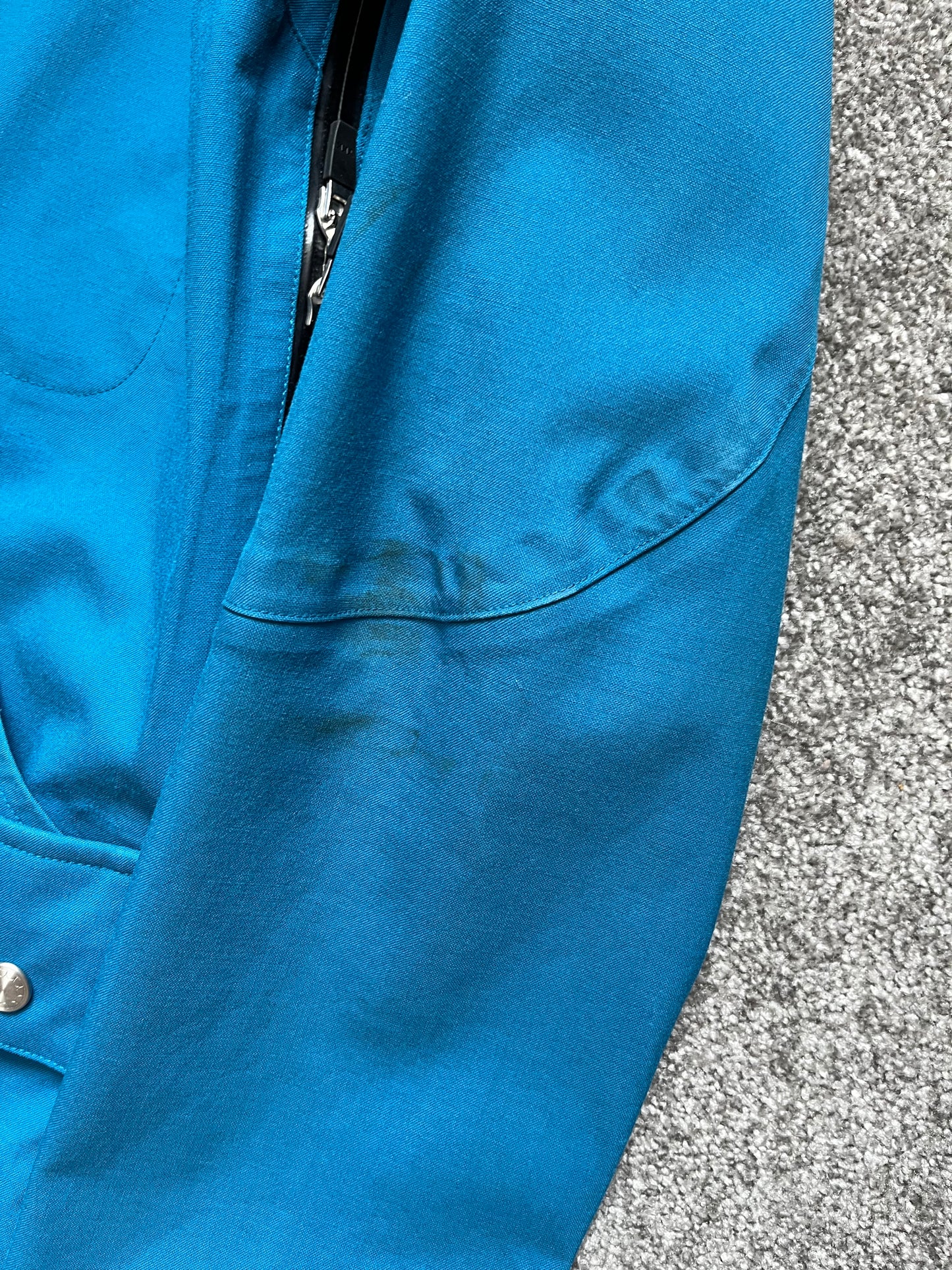 Original Fake Kaws 2009 Blue Goretex Jacket