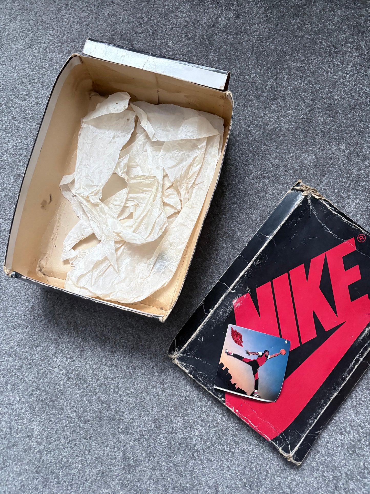 Nike 1985 Air Jordan 1 Bred OG Trainers