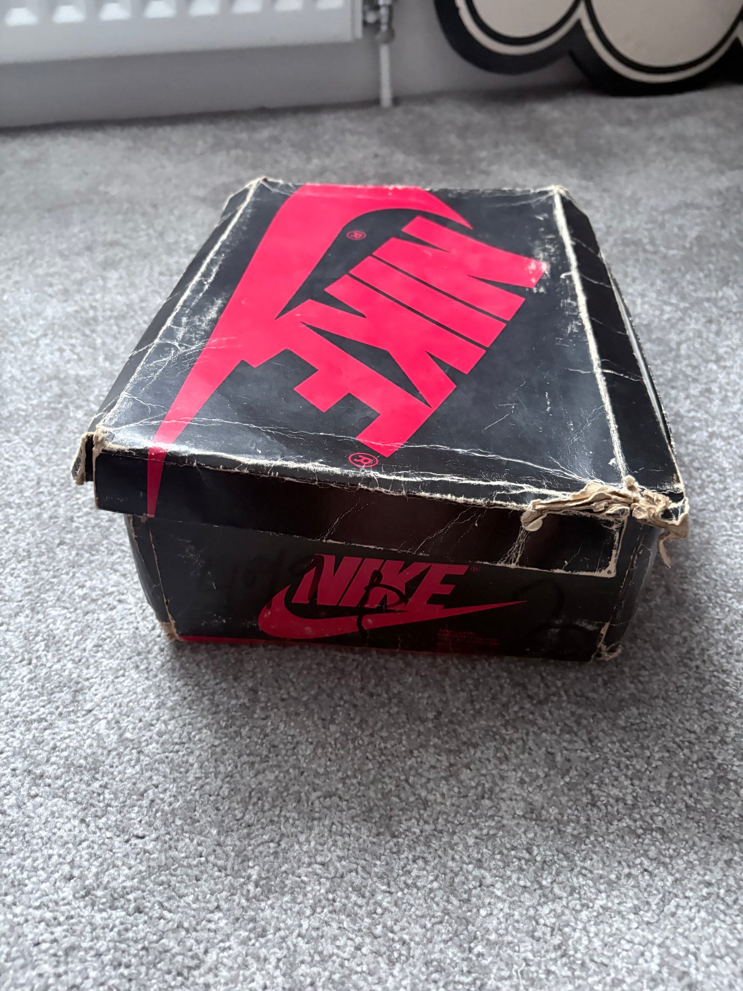 Nike 1985 Air Jordan 1 Bred OG Trainers