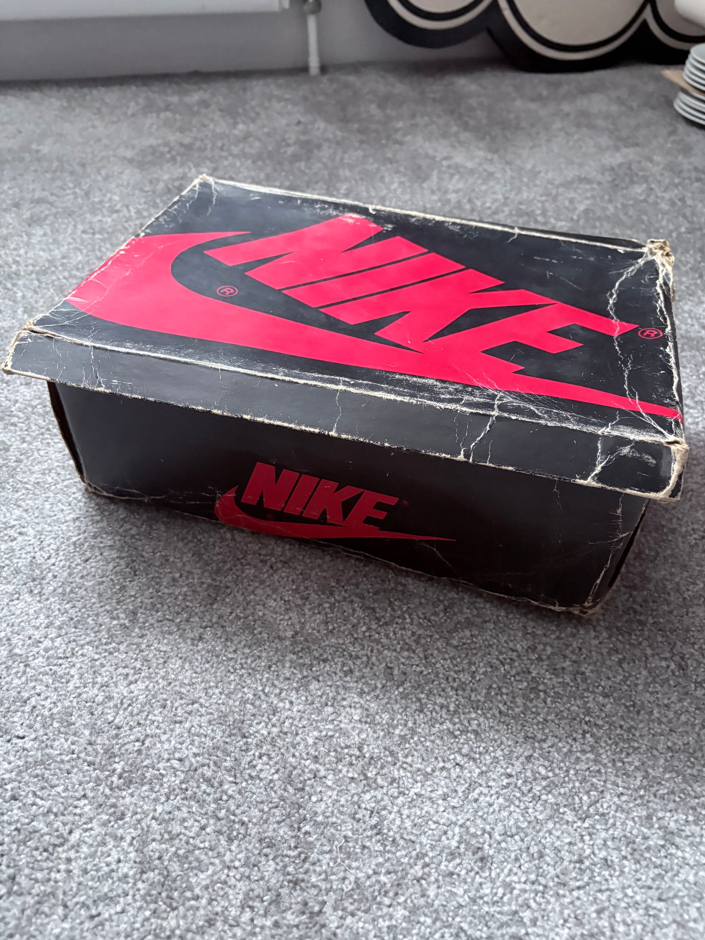 Nike 1985 Air Jordan 1 Bred OG Trainers