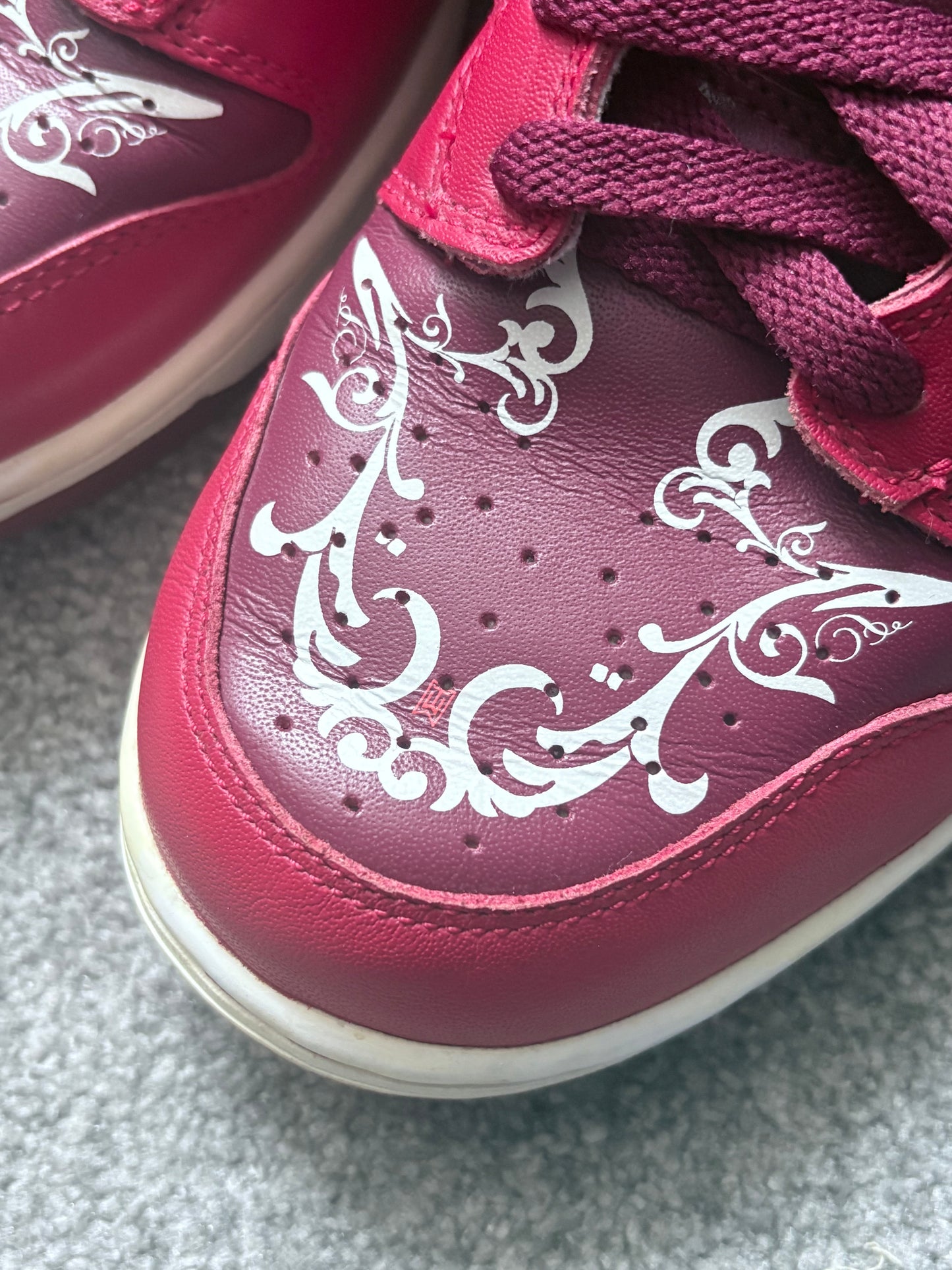 Nike Sample 2005 Tiger Woods High Dunks Trainers