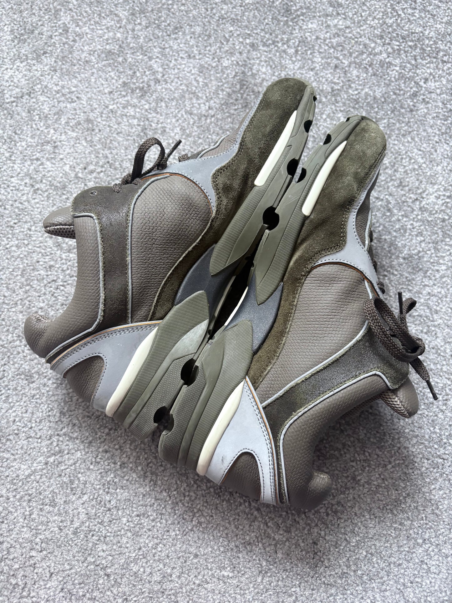 Chanel 2015 3M Khaki CC Runner Sneaker Trainers