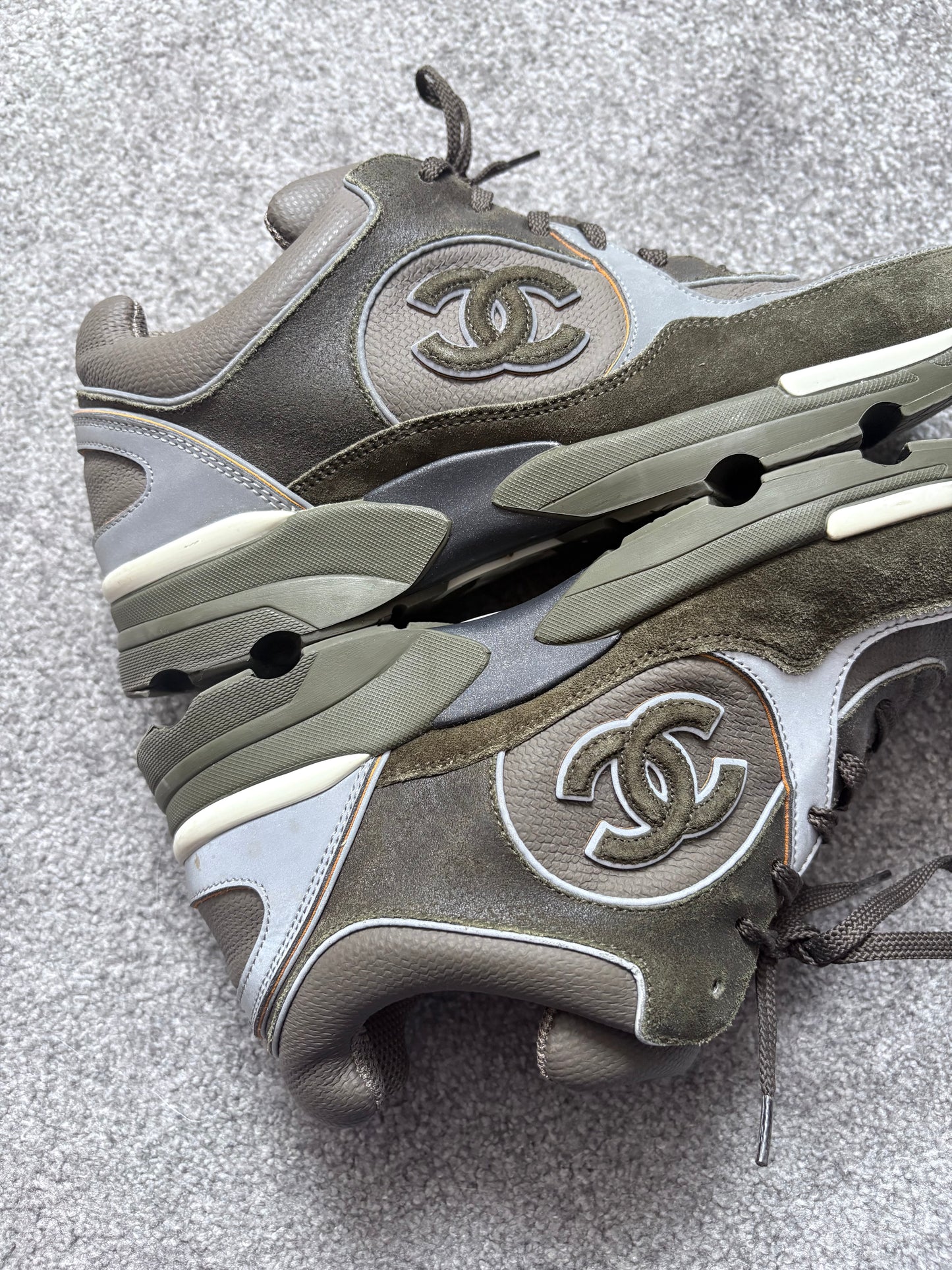 Chanel 2015 3M Khaki CC Runner Sneaker Trainers